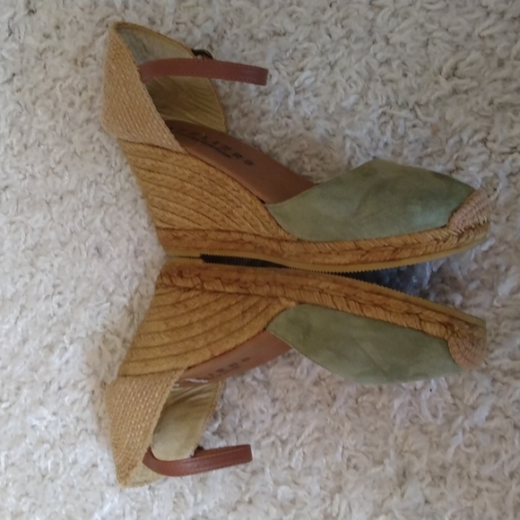 Ateliers Made In Spain Espadrilles Shoes. - Picture 4 of 9